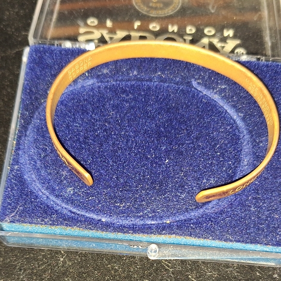 Sabona of London copper wristband - Picture 4 of 7